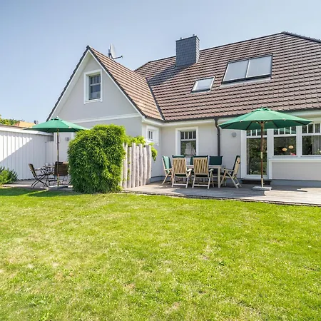 Holiday home Haus Strandlust Wf-04